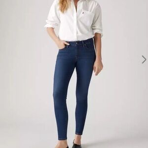 Levis 711 Skinny Jeans Dark Blue Wash Stretchy Skinny Jeans Size 22 W NEW